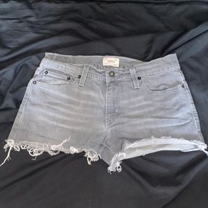 light gray Levi shorts
